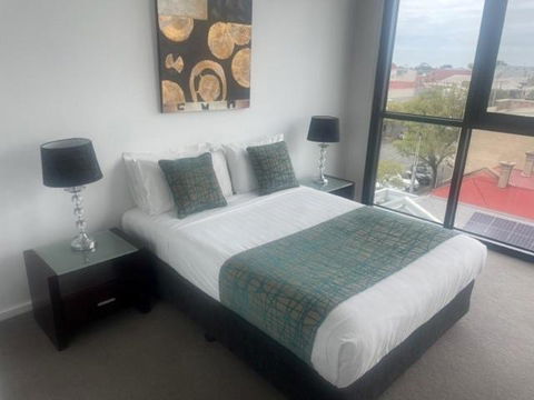 RNR On Franklin - Tourism Caloundra 1