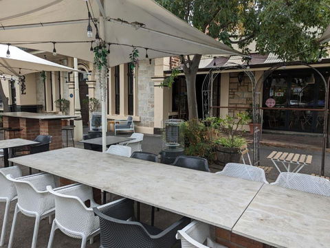 Rob Roy Room 1 - Tourism Caloundra 1