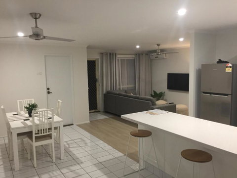 Robin Joy - Tourism Caloundra 3