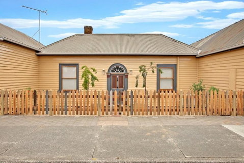 Robinson Cottage - Tourism Caloundra 0