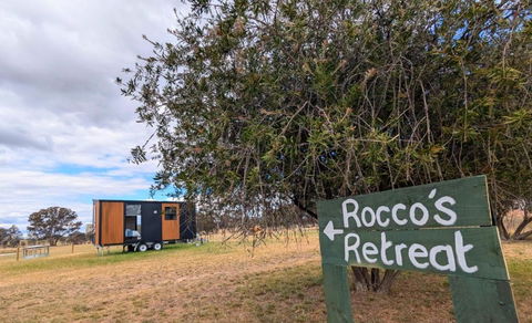 Roccos Retreat By Tiny Away - Tourism Caloundra 3