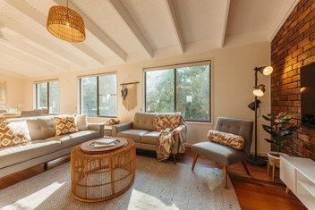 Roderick Beach House Pet Friendly with Tourism Caloundra