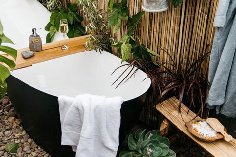 Romantic Retreat In Mornington Peninsula Heartland - Tourism Caloundra 3