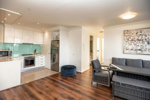 Rome Sky Villa - Tourism Caloundra 2