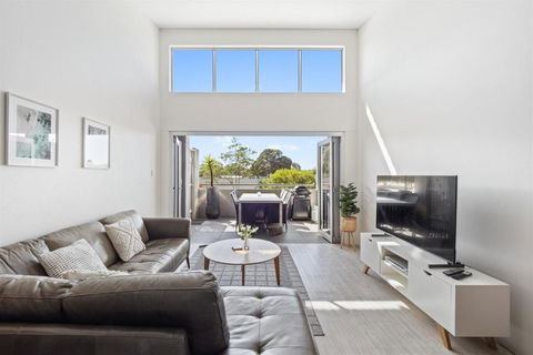 Rooftop - Tourism Caloundra 2