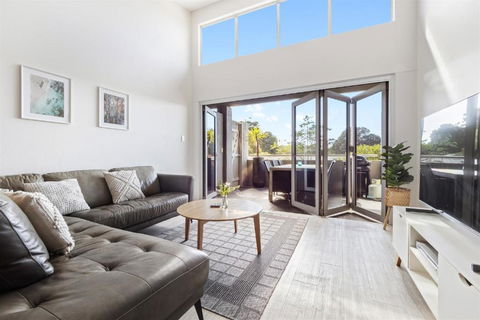 Rooftop - Tourism Caloundra 0