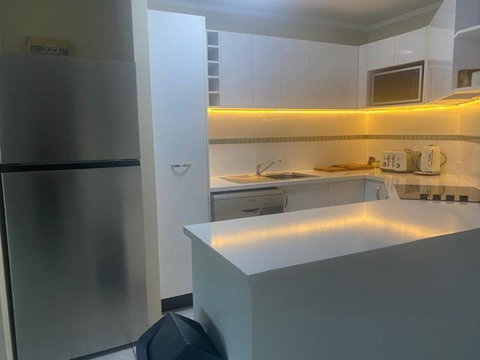 ROOFTOP APARTMENT AT MARINA TERRACES - Tourism Caloundra 2