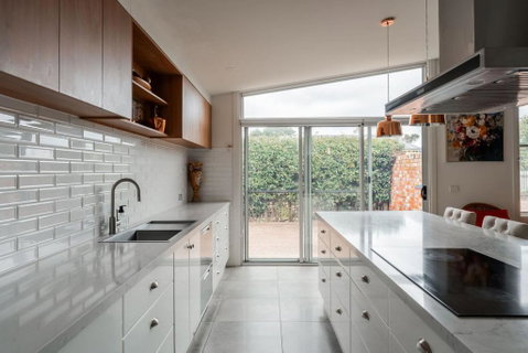 Rose Villa Heritage Home With Parking & WiFi - Tourism Caloundra 2