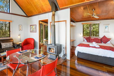 Rosebrook Cottages - Tourism Caloundra 1