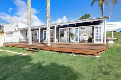 Rosewood House - Tourism Caloundra 0