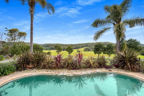 Roxy - A Secluded Luxury Estate Near Berry, Where Serenity Meets Family Comfort - Tourism Caloundra 0