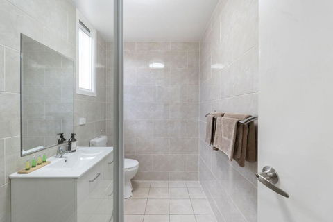 Royal Motel Tenterfield - Tourism Caloundra 2