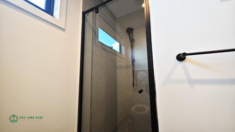 Royalty Living Unit 3 - Tourism Caloundra 1
