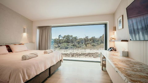 Rumi On Louth - Tourism Caloundra 3