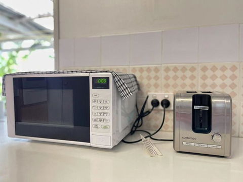 Runaway Bay Family Haven With 4beds - Tourism Caloundra 1