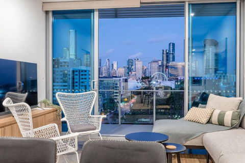 Russell St. Retreat Near Brisbane Convention Centre - Tourism Caloundra 0
