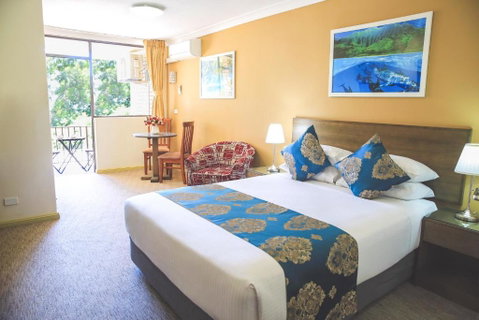 Ryde Inn - Tourism Caloundra 0