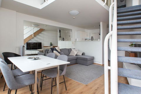 S203S - The Loft By Darling Harbour - Tourism Caloundra 1