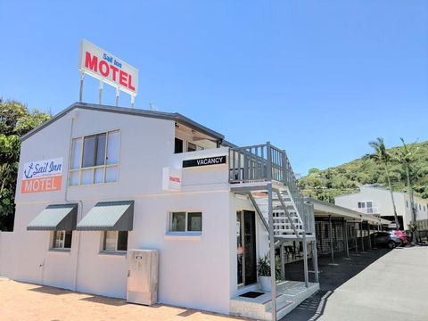 Sail Inn Motel - Tourism Caloundra 0