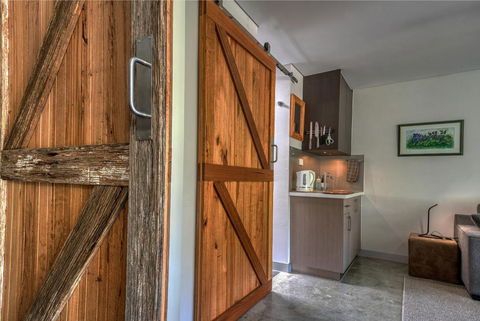 SALT Luxury Couples Bungalow - Tourism Caloundra 2