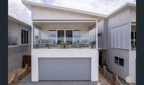 Salt Zen Holiday Townhouse - Tourism Caloundra 0