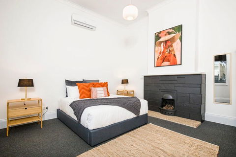 Salty Pines - 3BR House Glenelg South - Tourism Caloundra 1