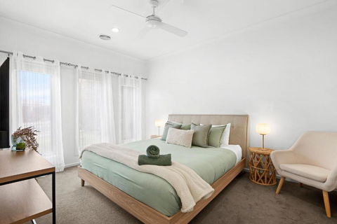 Salty Sage Beach House - Tourism Caloundra 1