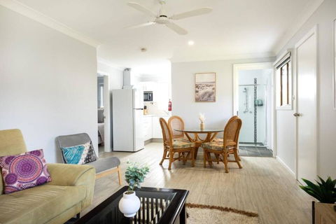 Salty Vibes - Tourism Caloundra 3