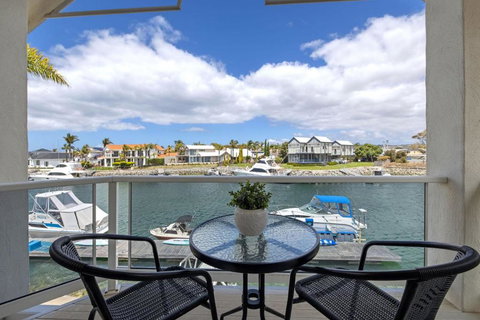 Salty Views - Tourism Caloundra 3