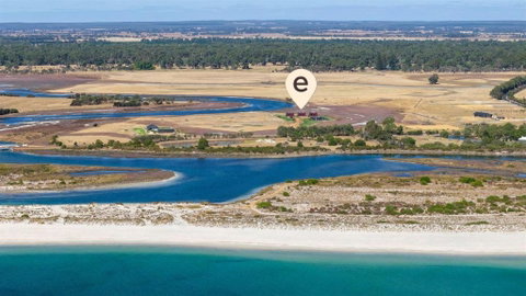 Samphire Chalet Tuart - Tourism Caloundra 1