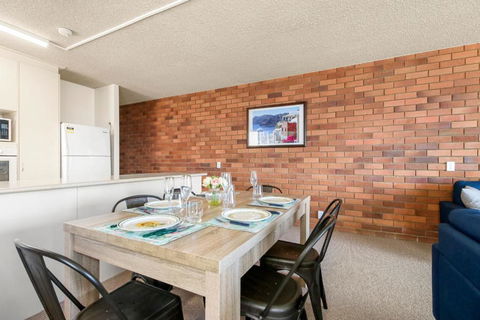 San Clemente Unit 4 24 Orvieto Terrace - Tourism Caloundra 1