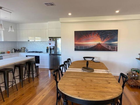 Sanary A Modern Beach Home In Martha Cove - Tourism Caloundra 2