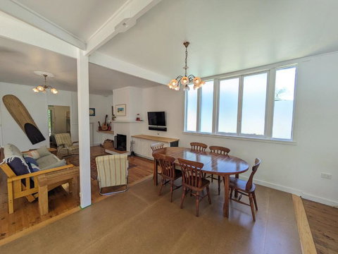 Sanctuary Retreat - Tourism Caloundra 3