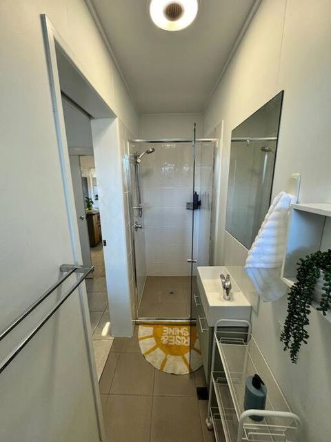 Sand Bars - Spacious, Beach, Pets - Tourism Caloundra 1