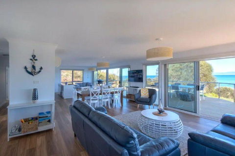 Sandbar Beach House - Tourism Caloundra 3
