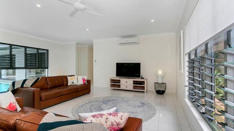 Sandcastles - Palm Cove - Tourism Caloundra 3
