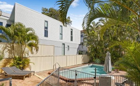 Sanderling Miami - Hosted By Burleigh Letting - Tourism Caloundra 1