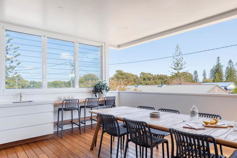 Sandhurst - Oceanstays - Tourism Caloundra 3