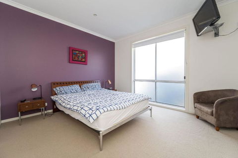 Sandpiper 5 - Close To Town And Beach - Tourism Caloundra 2