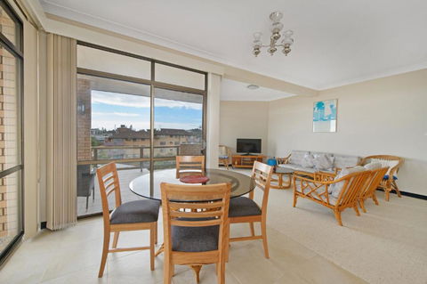 Sandpiper 9 25 Waugh Street - Tourism Caloundra 2