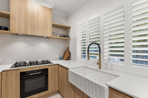 Sandscapes Sanctuary - Tourism Caloundra 1