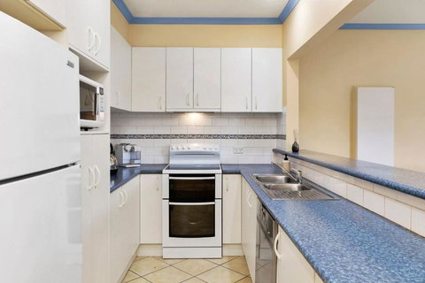 SANDY ANN At Lonnie - Tourism Caloundra 3