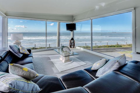 Sandy Cove - Tourism Caloundra 0