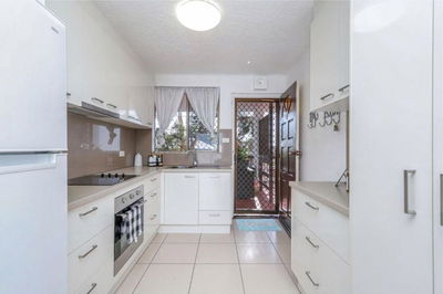 Spanish Villas Unit 6, 3 Skyes Ave, Kings Beach