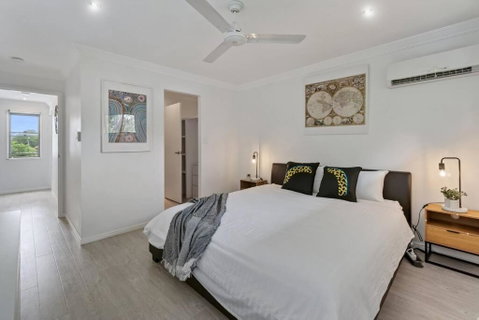 Stunning 3-bedroom Townhouse - Tourism Caloundra 3