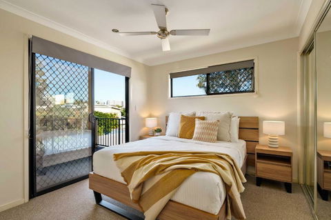 Sunny\'s Coastal Townhouse In Caloundra - Tourism Caloundra 2