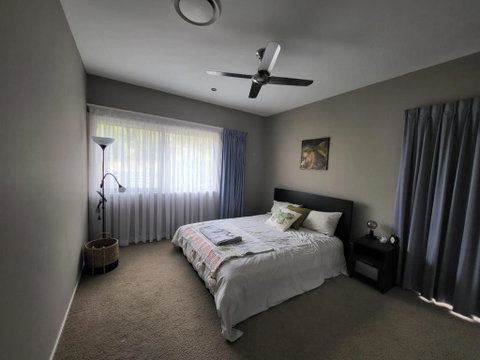 Surrounding Areas Allow You To Do As Little Or As Much As You Like - Tourism Caloundra 3