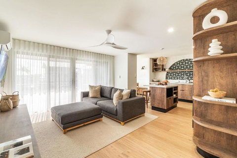 Talinga 2 - Sunset Views - Tourism Caloundra 3