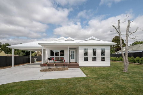 Tamar Valley Luxury Retreat - Tourism Caloundra 0