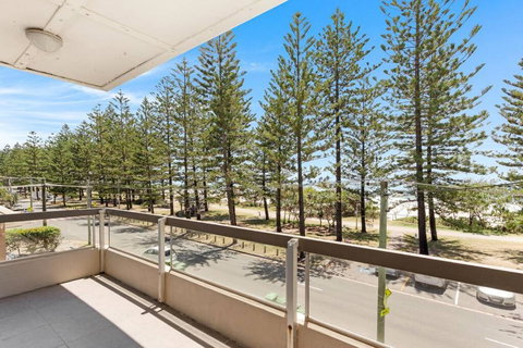 Teenamara On Burleigh - Hosted By Burleigh Letting - Tourism Caloundra 0
